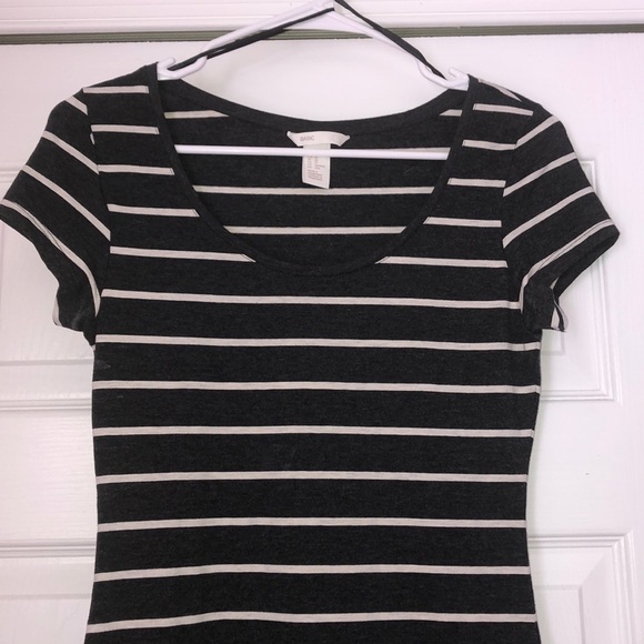 Gray and white striped bodycon dress - Picture 3 of 3